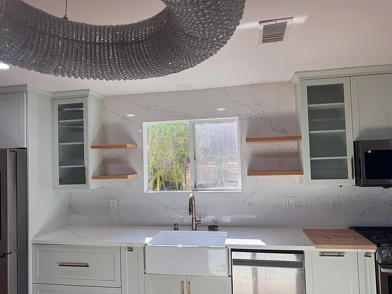 20305 Aetna St — Photo 15