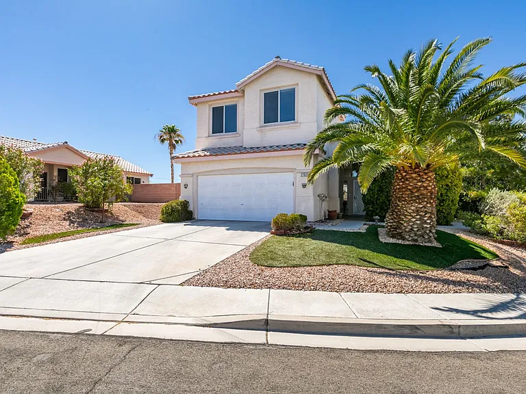2760 Saigon Dr — Photo 39