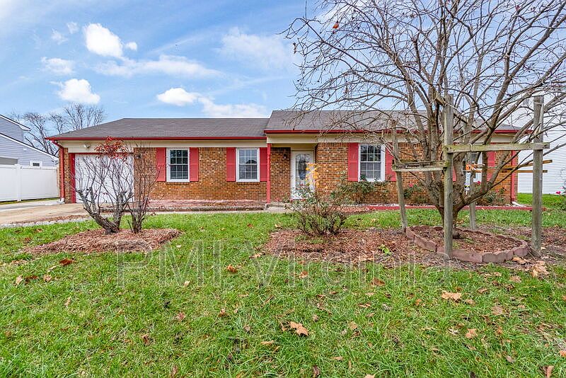 1st image of 2065 Susan Lee Ln