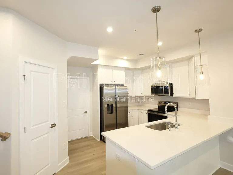 2854 Calgary Ln — Photo 7