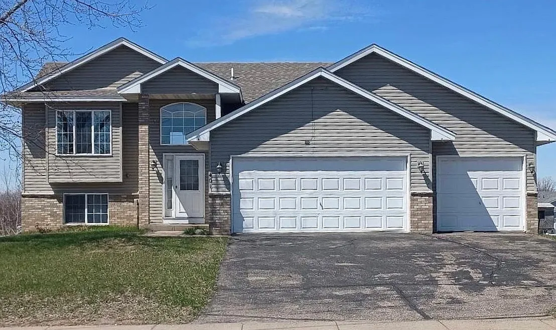 401 Whiskey Rd NW — Photo 1