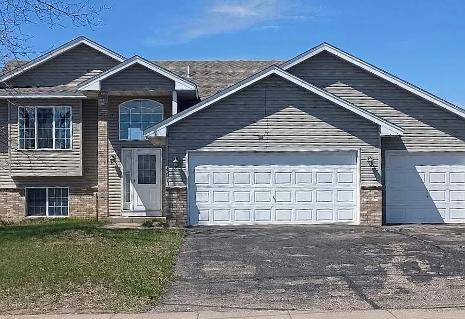 401 Whiskey Rd NW