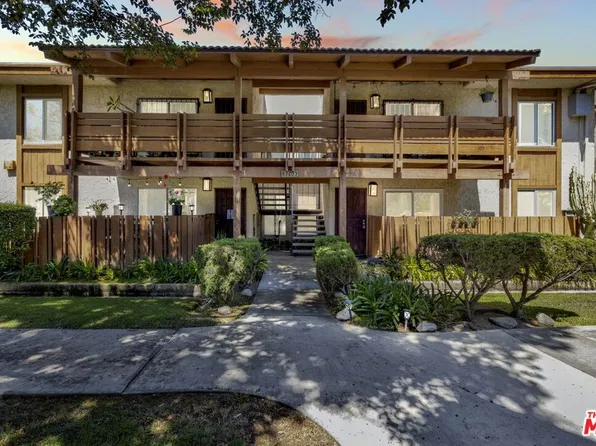 3703 Country Club Drive #9, Long Beach, CA 90807