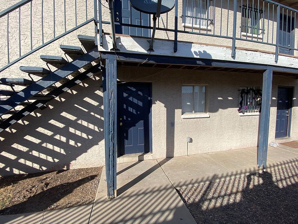 1st image of 377 N 15th St #1
