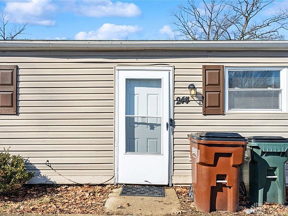 3rd image of 244 Forest St #246