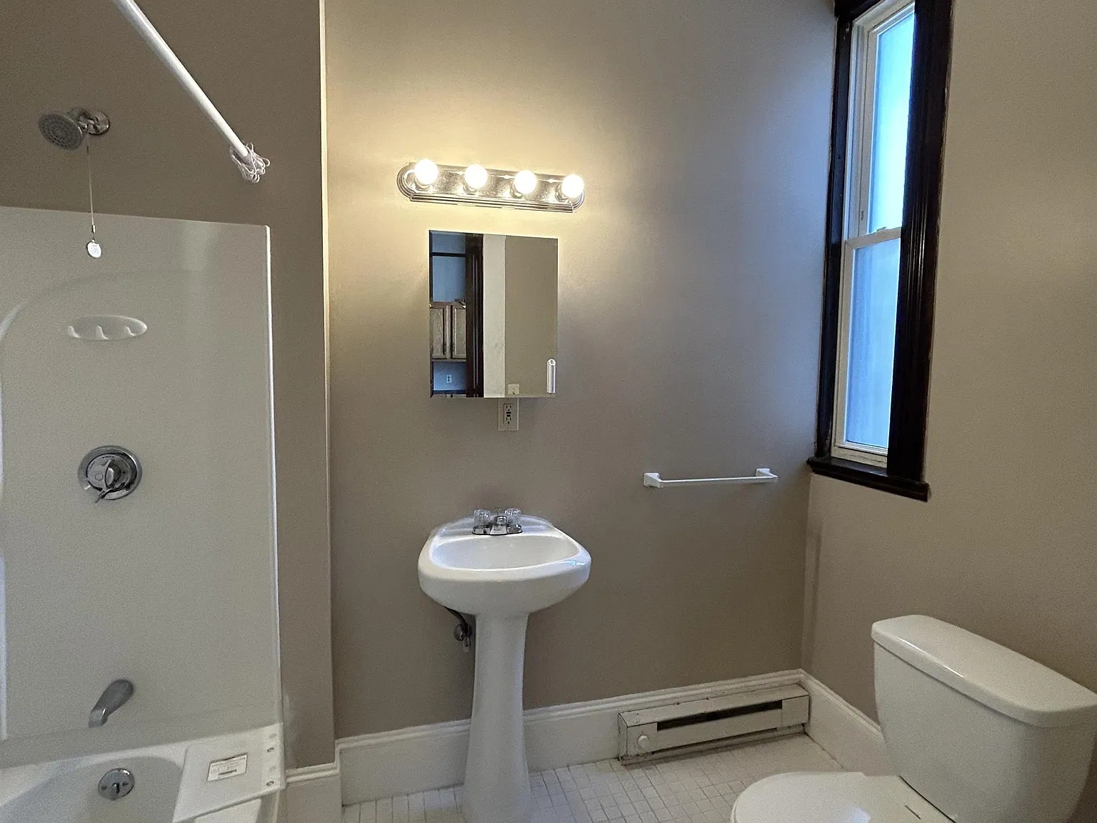 3 Irving Street - 1 — Photo 3