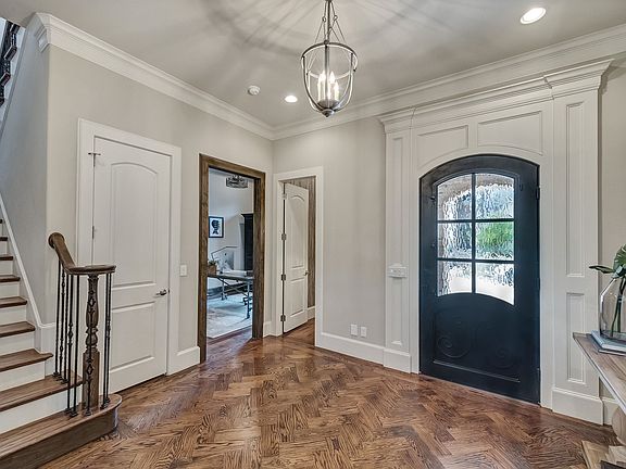 4th image of 1813 Saint Philip Ave