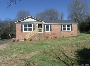 301 Amon Ln, Pineville, NC 28134