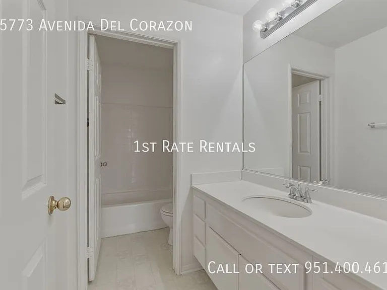 15773 Avenida Del Corazon — Photo 14