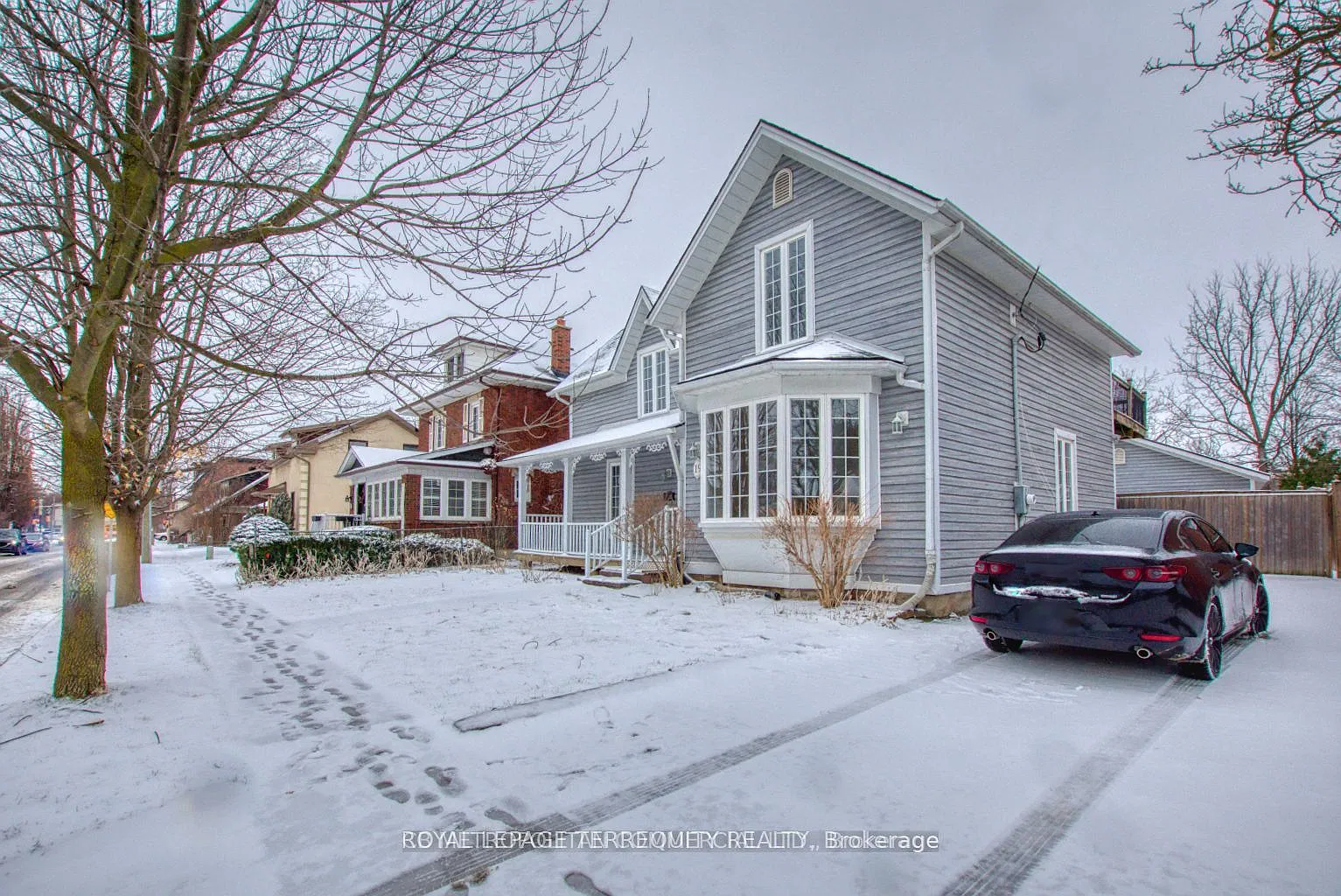 4 bed, $3,800 — Photo 1