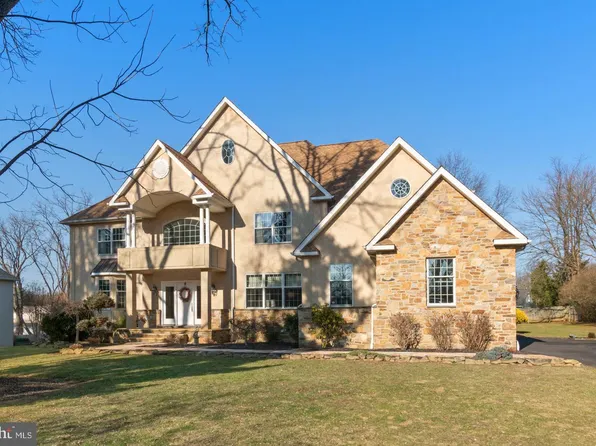 455 Pheasant Dr, Huntingdon Valley, PA 19006