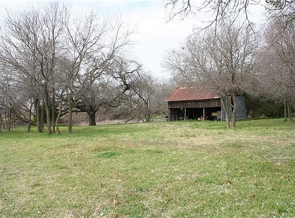 3rd image of 8308 Pinkerton Ln