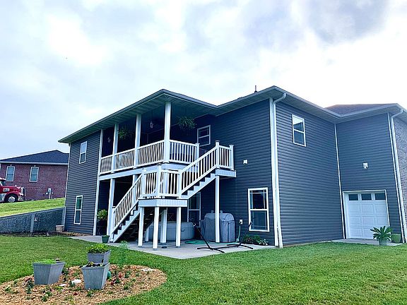 4th image of 210 Spring Park Ct