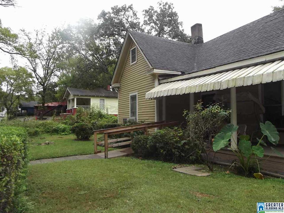 2nd image of 1632 18th Pl N