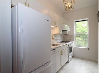 240 6th St APT 3, Jersey City, NJ 07302