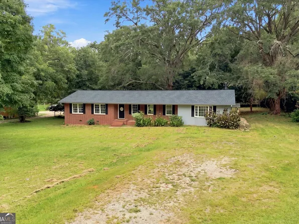 765 Glenn Carrie Rd, Hull, GA 30646