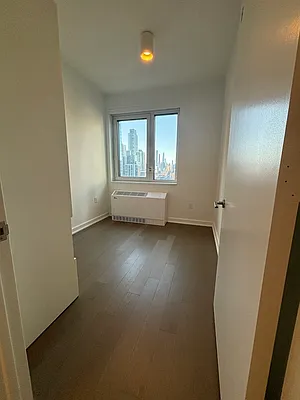 Rented by The Dermot Realty Management Company | media 28