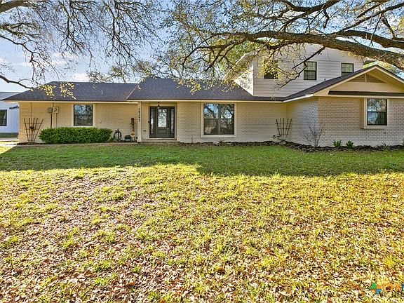 2nd image of 8292 Hartrick Bluff Rd