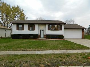 2079 Hamilton St, Portage, IN 46368