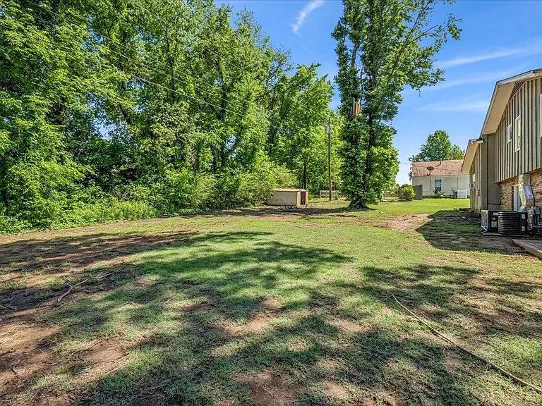 1532 Christine Cv — Photo 26