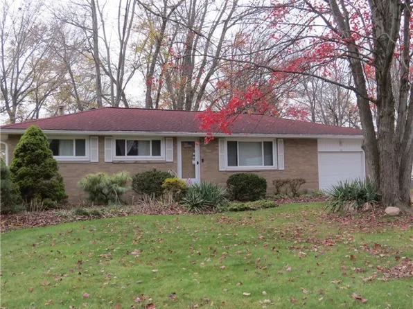 1100 Lancer Dr, Amherst, OH 44001