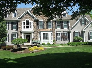 7444 Stockwood Dr, Solon, OH 44139