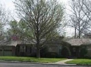 8 Countryside Dr, Hutchinson, KS 67502