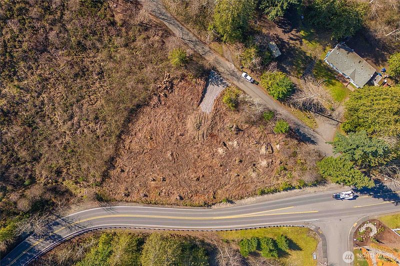 4th image of 0 Rhodes Lake Road E