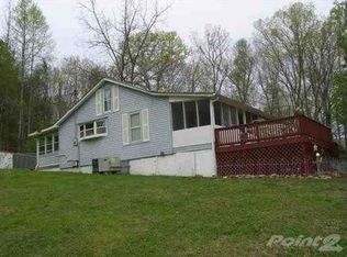 4306 Shults Rd, Cosby, TN 37722