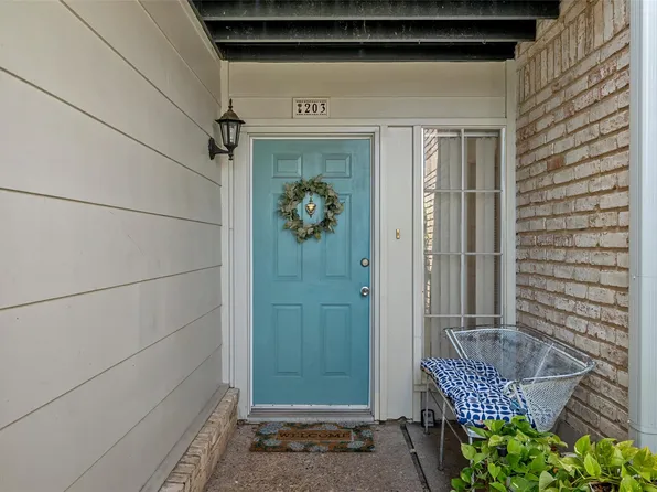 2905 Lake Shore Dr APT 203, Waco, TX 76708