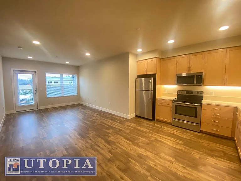 716 Darwin St #304 — Photo 5