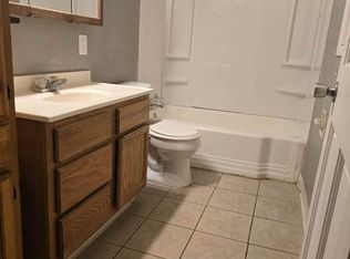 2135 N Roosevelt Ave, Springfield, MO 65803