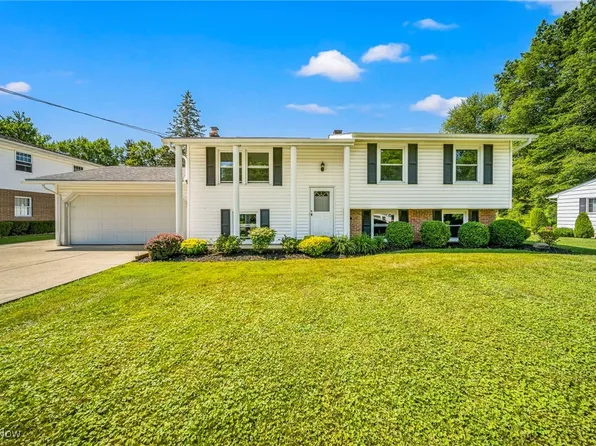 1543 Cherry Ln, Ashtabula, OH 44004