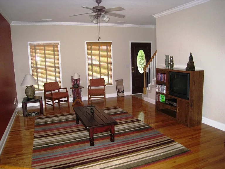 1120 Skyline Dr #5 — Photo 7