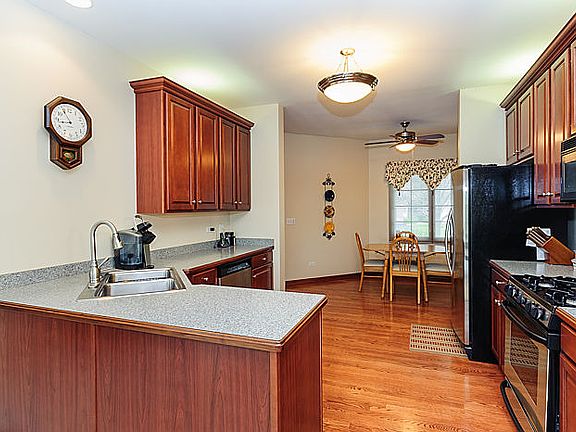 5th image of 83 Santa Fe Ct #83