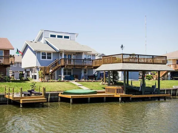 29 N Curlew St, La Marque, TX 77568