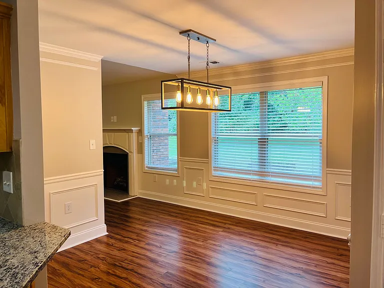 5750 Crest Hill Dr — Photo 12