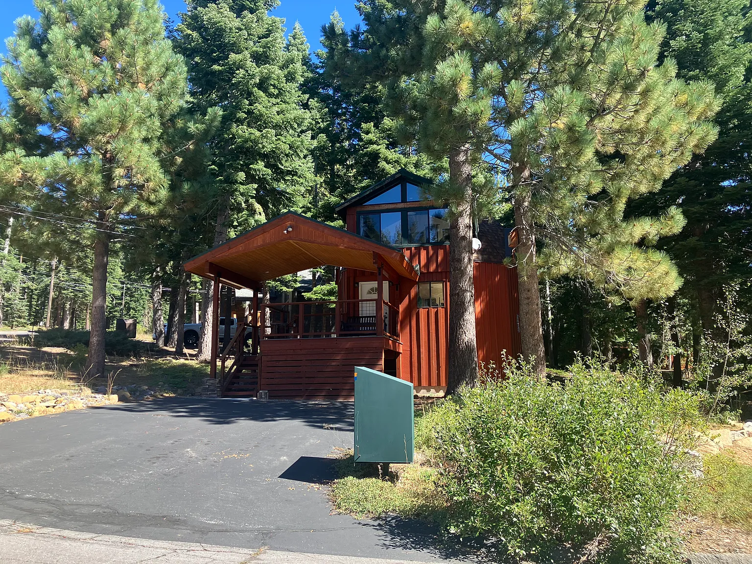 3 bed, 2.5 bath, 1398 sqft, $3,500 — Photo 2