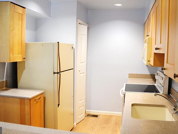 4th image of 10713 Hampton Mill Ter APT 100