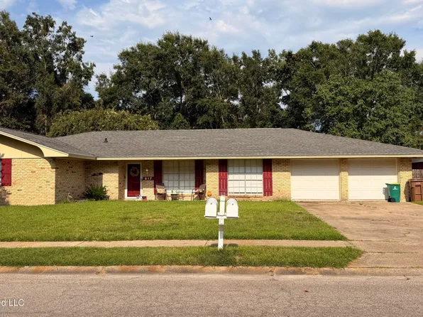 617 Briarwood Dr, Long Beach, MS 39560