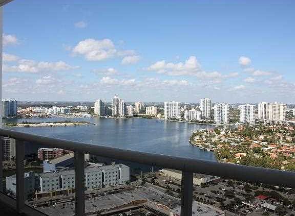 3rd image of 18101 Collins Ave APT 4204