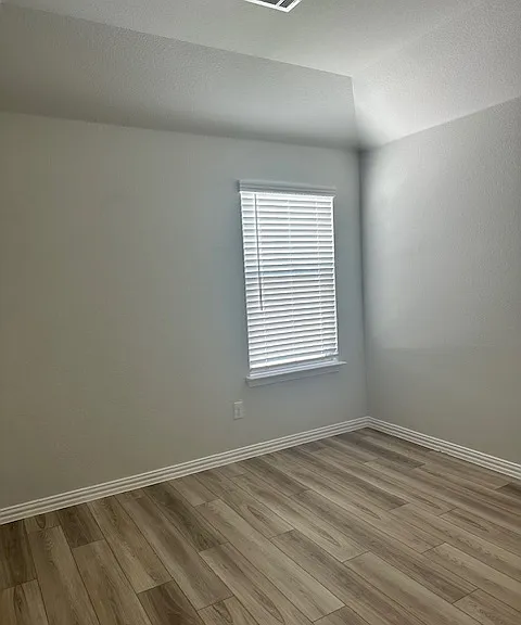 6712 Glimfeather Dr — Photo 5