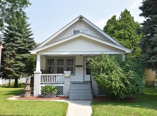 126 Willow Ln, West Bend, WI 53095