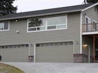 1382 Bonnie Ln, Camano Island, WA 98282