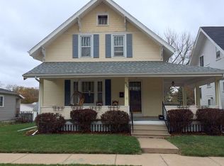 1525 Hawthorne Ave, Waterloo, IA 50702
