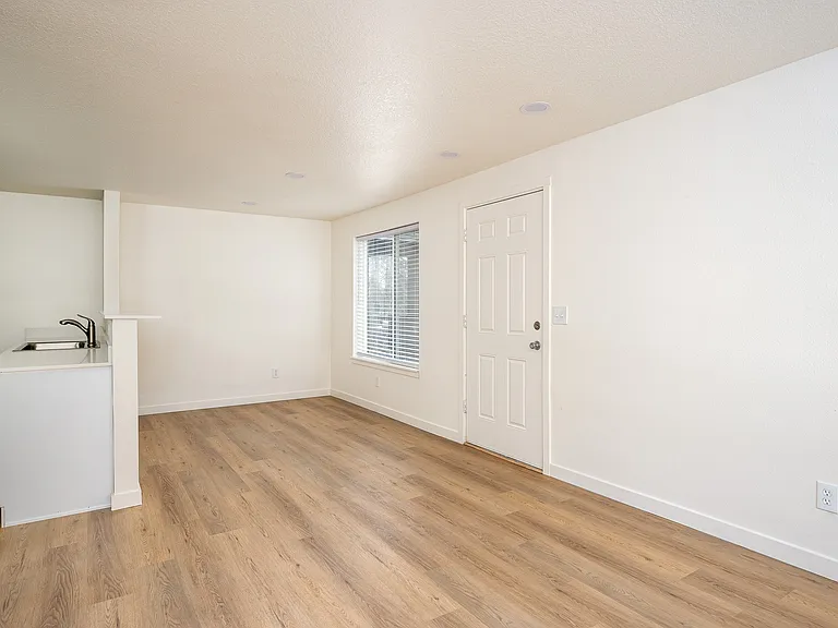 Glen Ridge Apartments — Photo 61