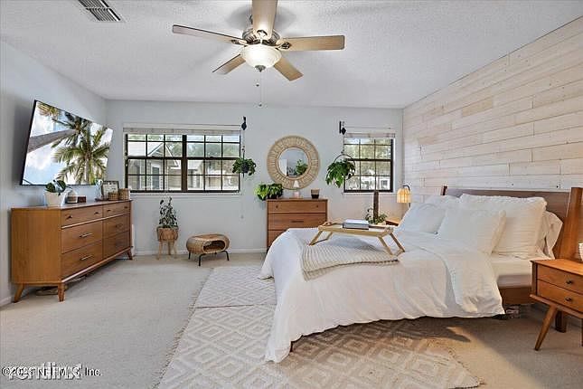 1st image of 3020R Paddle Creek Dr