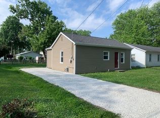 28 W Oak St, Mascoutah, IL