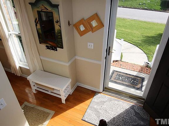 3rd image of 114 Laurel Branch Dr