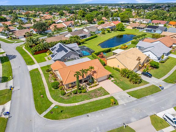 4th image of 6083 SUNBERRY Circle